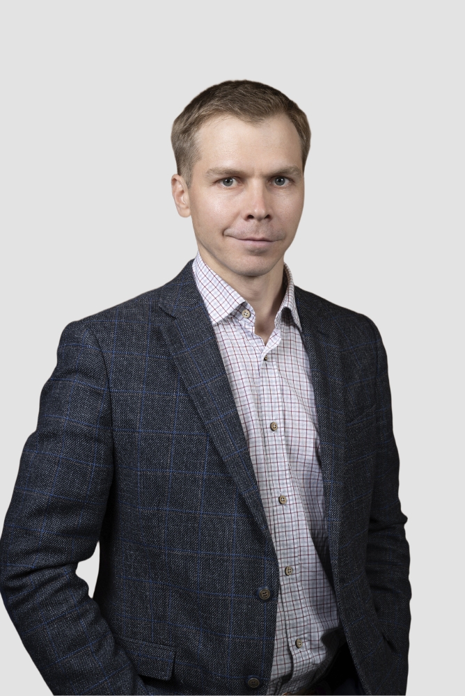 Сергей Сухинин